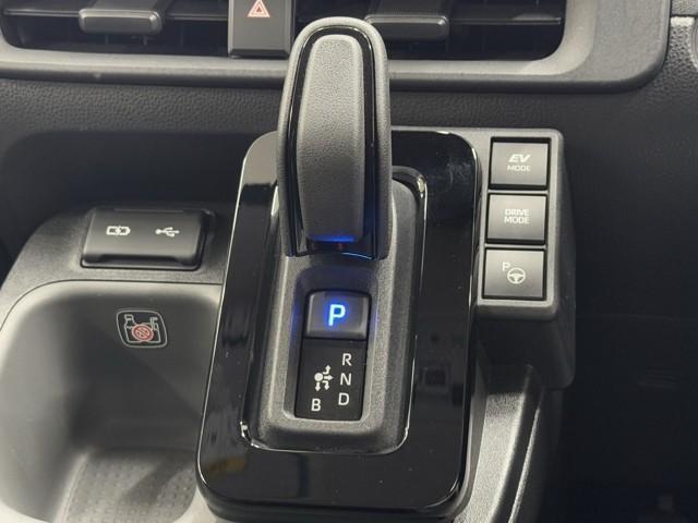 シエンタ ハイブリッドＺ　ＴＳＳ　エアバック　デモカー　アルミ　キーレスエントリー　ナビＴＶ　イモビライザー　整備記録簿　バックモニター　ＬＥＤヘッドライト　ＥＴＣ車載器　横滑り防止　スマートキー　オートエアコン　ＷＳＲＳ（14枚目）