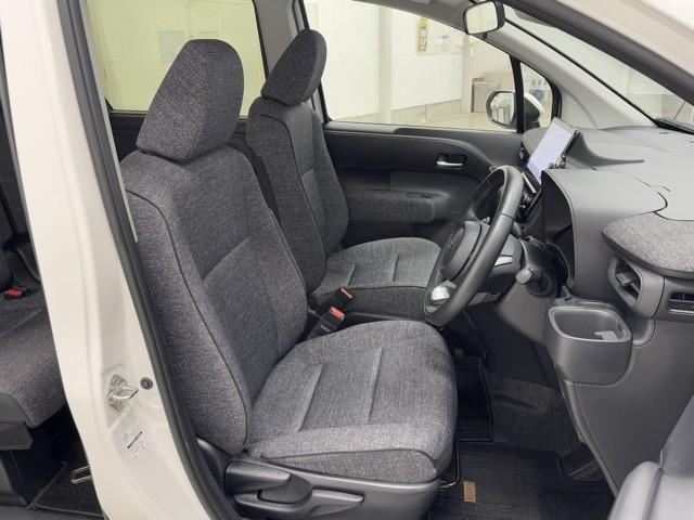 シエンタ ハイブリッドＺ　ＴＳＳ　エアバック　デモカー　アルミ　キーレスエントリー　ナビＴＶ　イモビライザー　整備記録簿　バックモニター　ＬＥＤヘッドライト　ＥＴＣ車載器　横滑り防止　スマートキー　オートエアコン　ＷＳＲＳ（15枚目）