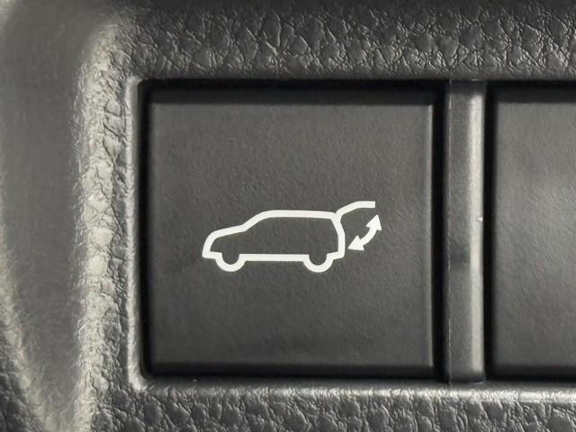 ハリアーハイブリッド Ｚ　レザーパッケージ　ナビＴＶ　ＡＣ１００Ｖ電源　ＬＥＤライト　本革　エアコン　横滑り防止　ドラレコ付　クルーズコントロール　Ｐシート　ガラスルーフ　メディアプレイヤー接続　キーレスエントリー　フルセグテレビ　アルミ（5枚目）