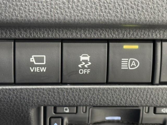 ハリアーハイブリッド Ｚ　レザーパッケージ　ナビＴＶ　ＡＣ１００Ｖ電源　ＬＥＤライト　本革　エアコン　横滑り防止　ドラレコ付　クルーズコントロール　Ｐシート　ガラスルーフ　メディアプレイヤー接続　キーレスエントリー　フルセグテレビ　アルミ（8枚目）