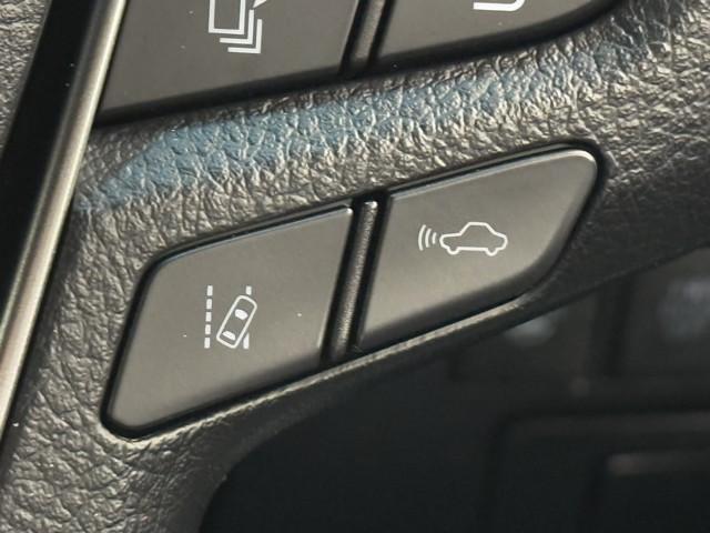 アルファードハイブリッド エグゼクティブラウンジＳ　ＬＥＤランプ　サンルーフ　ダブルエアコン　レザーシート　４ＷＤ　アルミ　ミュージックプレイヤー接続可　ＤＶＤプレーヤー　ＥＴＣ　ドラレコ　クルーズコントロール　スマートキー　電動シート　ＡＣ１００Ｖ（10枚目）