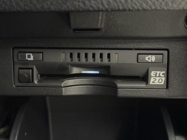 アルファード ２．５Ｓ　タイプゴールド　イモビ　バックモニタ－　ＬＥＤランプ　１オーナー車　リアオートエアコン　点検記録簿　ドライブレコーダ　エアコン　ＤＶＤプレーヤー　横滑防止装置　ＡＣ１００Ｖ電源　アルミ　パワーウィンドウ　ＡＢＳ（12枚目）