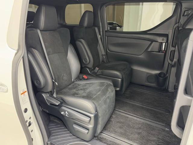 アルファード ２．５Ｓ　タイプゴールド　イモビ　バックモニタ－　ＬＥＤランプ　１オーナー車　リアオートエアコン　点検記録簿　ドライブレコーダ　エアコン　ＤＶＤプレーヤー　横滑防止装置　ＡＣ１００Ｖ電源　アルミ　パワーウィンドウ　ＡＢＳ（17枚目）