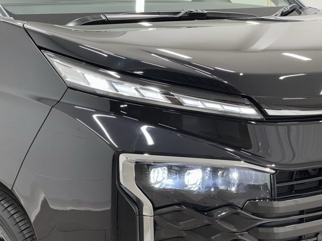 ヴォクシー ハイブリッドS-Z パワーウィンドウ インテリキー 横滑防止装置 地デジTV アクティブクルーズコントロール フルオートエアコン リアカメラ エアバッグ ABS 100V充電 ナビTV WAC アルミホイール キーレス(19枚目)