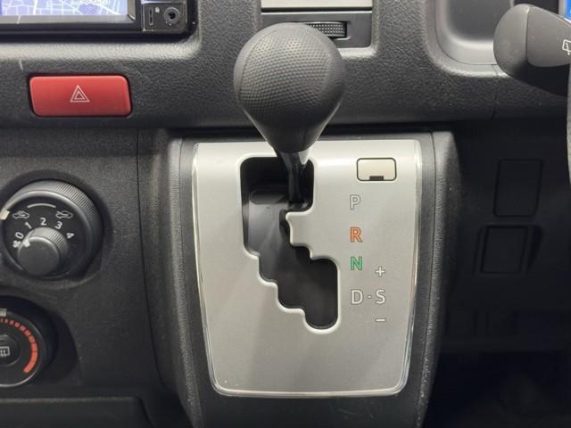 ハイエースバン ロングＤＸ　ブレーキサポート　リアカメラ　ＰＷ　運転席エアバッグ　ナビテレビ　横滑り防止　整備点検記録簿　イモビ付　パワーステアリング　エアコン　ミュージックプレイヤー接続可　ＡＢＳ　キーレス　ワンセグテレビ（14枚目）