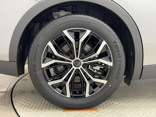 クラウンクロスオーバー Ｇアドバンスド　衝突軽減装置　フルセグテレビ　クルコン　横滑防止装置　ドライブレコーダー　ＬＥＤヘッドライト　記録簿　Ｂカメラ　Ｐシート　ＥＴＣ　オートエアコン　ＡＣ１００Ｖ電源　１オーナー　ＡＵＸ　エアバッグ　ＴＶ（19枚目）