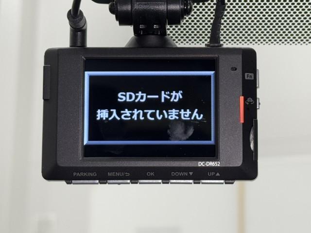 ヤリスクロス ハイブリッドＺ　クルーズＣ　横滑防止装置　リアカメラ　フルセグ地デジ　ＬＥＤライト　メモリーナビゲーション　点検記録簿　ナビ＆ＴＶ　盗難防止装置　電動シート　ドライブレコーダー　ＡＷ　キーレス　ＤＶＤ再生　ＡＢＳ（8枚目）