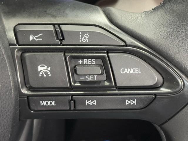 ヤリスクロス ハイブリッドＺ　クルーズＣ　横滑防止装置　リアカメラ　フルセグ地デジ　ＬＥＤライト　メモリーナビゲーション　点検記録簿　ナビ＆ＴＶ　盗難防止装置　電動シート　ドライブレコーダー　ＡＷ　キーレス　ＤＶＤ再生　ＡＢＳ（10枚目）