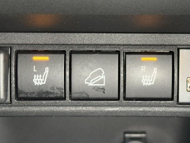 ヤリスクロス ハイブリッドＺ　クルーズＣ　横滑防止装置　リアカメラ　フルセグ地デジ　ＬＥＤライト　メモリーナビゲーション　点検記録簿　ナビ＆ＴＶ　盗難防止装置　電動シート　ドライブレコーダー　ＡＷ　キーレス　ＤＶＤ再生　ＡＢＳ（14枚目）