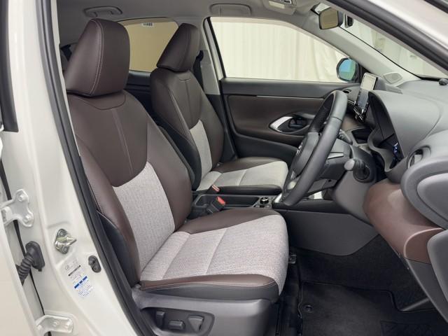 ヤリスクロス ハイブリッドＺ　クルーズＣ　横滑防止装置　リアカメラ　フルセグ地デジ　ＬＥＤライト　メモリーナビゲーション　点検記録簿　ナビ＆ＴＶ　盗難防止装置　電動シート　ドライブレコーダー　ＡＷ　キーレス　ＤＶＤ再生　ＡＢＳ（15枚目）