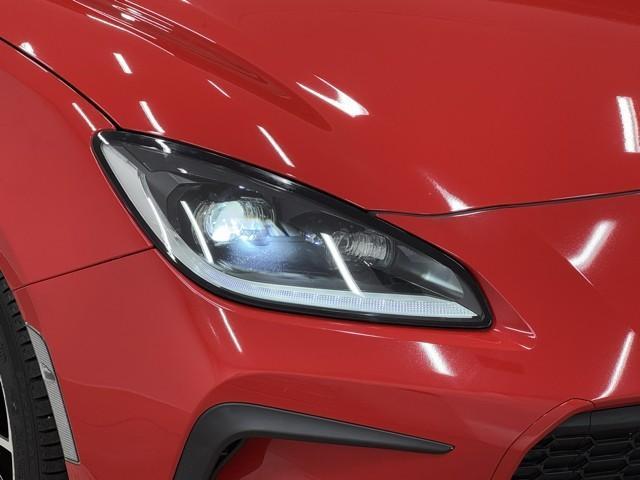 ＧＲ８６ ＳＺ　地上デジタル　スマートキ－　クルコン　ＬＥＤヘッドライト　ナビ＆ＴＶ　横滑防止装置　ＥＴＣ　フルオートエアコン　ドラレコ　アルミ　ＤＶＤ再生　ミュージックプレイヤー接続可　盗難防止装置　記録簿　ＡＢＳ（18枚目）