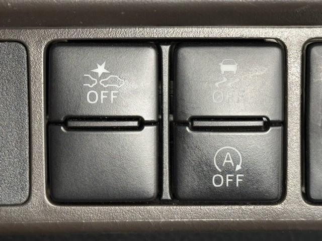 ルーミー Ｇ　追突軽減ブレーキ　パワステ　フルフラット　Ａストップ　ＬＥＤライト　Ｒカメラ　記録簿付　横滑り防止システム　エアバック　セキュリティーアラーム　パワーウィンドウ　運転席助手席エアバック　ナビ＆ＴＶ（4枚目）