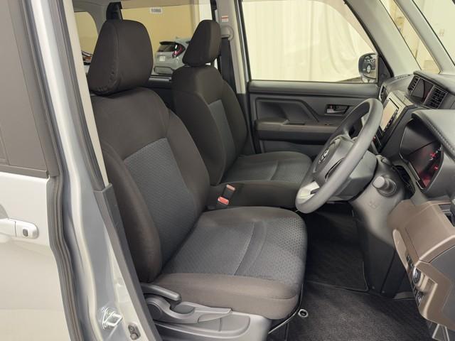 ルーミー Ｇ　追突軽減ブレーキ　パワステ　フルフラット　Ａストップ　ＬＥＤライト　Ｒカメラ　記録簿付　横滑り防止システム　エアバック　セキュリティーアラーム　パワーウィンドウ　運転席助手席エアバック　ナビ＆ＴＶ（13枚目）