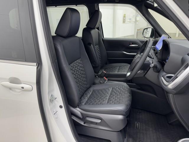 ヴォクシー ハイブリッドＳ－Ｚ　パワーウィンドウ　ＤＶＤ再生機能　インテリキー　横滑防止装置　地デジＴＶ　アクティブクルーズコントロール　１オナ　フルオートエアコン　リアカメラ　エアバッグ　ＡＢＳ　１００Ｖ充電　ナビＴＶ　ＷＡＣ（15枚目）