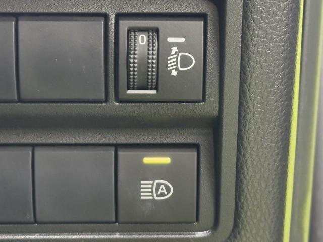 ヤリス ハイブリッドＺ　ＰＣＳ　整備記録簿　Ｂカメラ　アイドリングストップ車　ドラレコ付　ナビ付　ＬＥＤランプ　スマキー　ＥＴＣ付き　メディアプレイヤー接続　ＶＳＣ　パワステ　１オナ車　クルコン　カーテンエアバック　ＡＢＳ（9枚目）