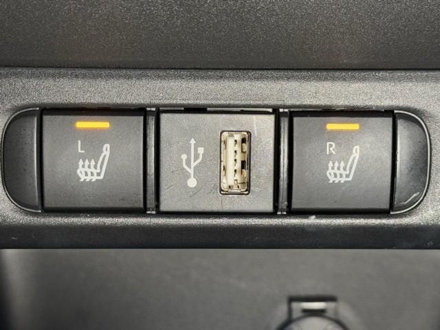 ヤリス ハイブリッドＺ　ＰＣＳ　整備記録簿　Ｂカメラ　アイドリングストップ車　ドラレコ付　ナビ付　ＬＥＤランプ　スマキー　ＥＴＣ付き　メディアプレイヤー接続　ＶＳＣ　パワステ　１オナ車　クルコン　カーテンエアバック　ＡＢＳ（13枚目）