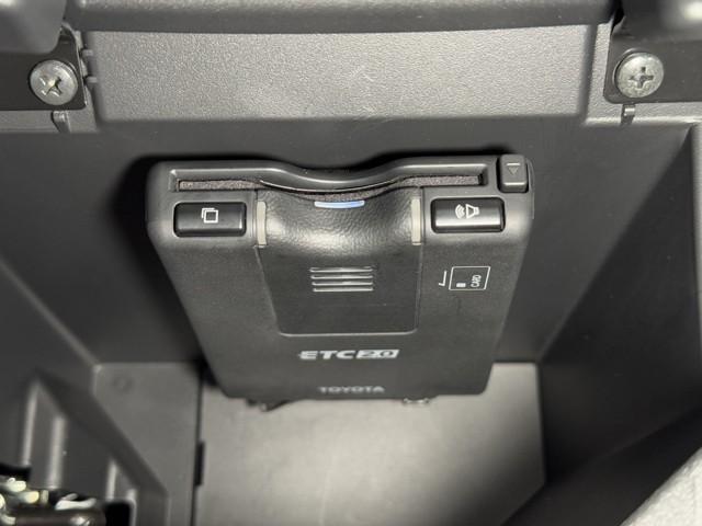 コペン GR スポーツ スマートキープッシュスタート 盗難防止装置 AAC 点検記録簿 ドラレコ 地デジフルセグ 横滑り防止機能 メモリーナビゲーション パワーウィンドー LEDヘッド キーレス ミュージックプレイヤー接続可(8枚目)