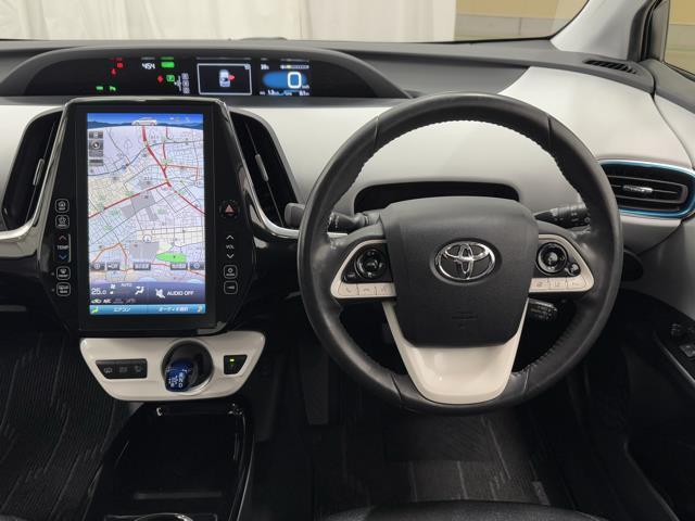 プリウスＰＨＶ Ａ　衝突被害軽減ブレーキ　ナビ　Ｂカメラ　ＥＴＣ２．０　コーナーセンサ　ブルートゥース　ＬＫＡ　Ａライト　シートヒータ　電動格納ミラー　ＬＥＤランプ　１オーナー　盗難防止装置　オートクルーズ　スマートキー（7枚目）