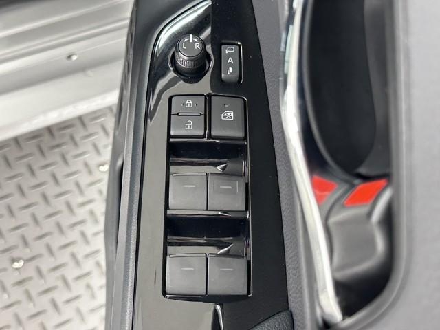 プリウス Ａ　衝突被害軽減ブレーキ　前後ドライブレコーダー　ＥＴＣ２．０　メモリーナビ　Ｂモニタ　Ｉストップ　ＬＥＤヘッド　Ｂｌｕｅｔｏｏｔｈオーディオ　クルーズコントロール　スマートキー　１オーナー　ＡＵＸ接続（17枚目）