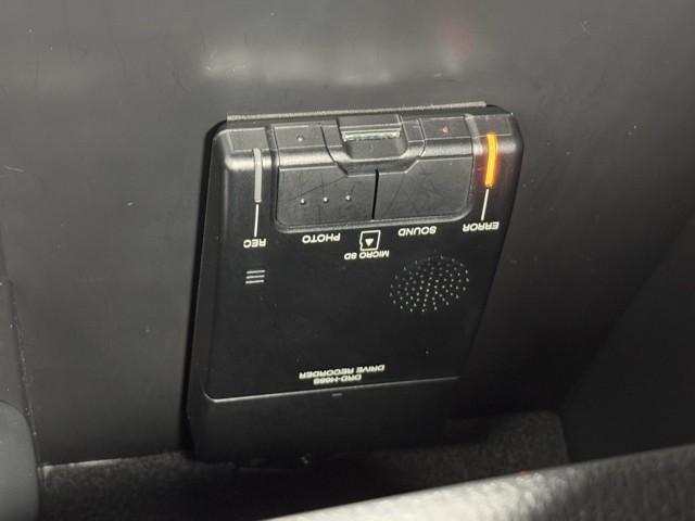Ｃ－ＨＲ Ｇ　ドライブレコーダー付　衝突軽減　ＥＳＣ　１００Ｖ電源　キーレスエントリー　Ｉストップ　ＬＥＤライト　Ｂカメ　盗難防止システム　ナビ＆ＴＶ　半革シート　地デジ　オートクルーズコントロール　整備記録簿（12枚目）