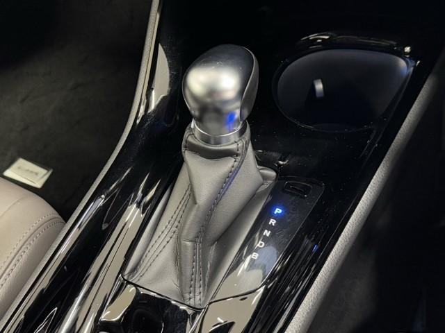 Ｃ－ＨＲ Ｇ　ドライブレコーダー付　衝突軽減　ＥＳＣ　１００Ｖ電源　キーレスエントリー　Ｉストップ　ＬＥＤライト　Ｂカメ　盗難防止システム　ナビ＆ＴＶ　半革シート　地デジ　オートクルーズコントロール　整備記録簿（14枚目）