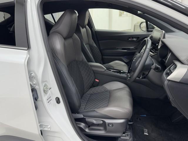 Ｃ－ＨＲ Ｇ　ドライブレコーダー付　衝突軽減　ＥＳＣ　１００Ｖ電源　キーレスエントリー　Ｉストップ　ＬＥＤライト　Ｂカメ　盗難防止システム　ナビ＆ＴＶ　半革シート　地デジ　オートクルーズコントロール　整備記録簿（18枚目）