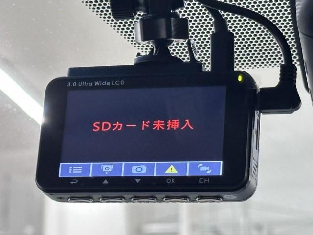 アルファード ２．５Ｓ　Ｃパッケージ　衝突被害軽減ブレーキ　両側電動スライドドア　電動バックドア　２．０ＥＴＣ　Ｂｌｕｅｔｏｏｔｈオーディオ　メディアプレイヤー接続　前後ドライブレコーダー　メモリーナビ　Ｂモニター　エアシート　横滑り防止（14枚目）