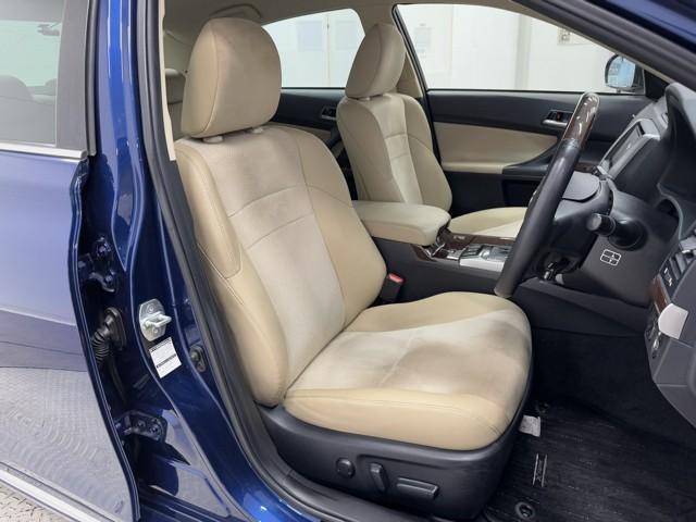 マークＸ プレミアム　車検整備付　ドライブレコーダー　Ｂｌｕｅｔｏｏｔｈ音楽　ミュージックプレイヤー接続可　ＥＳＣ　スマキー　エアコン　ＥＴＣ車載器　オートクルーズ　ＤＶＤ　パワーシート　キーフリー　ＡＢＳ　ＨＤＤナビ（17枚目）