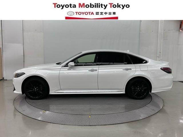 クラウンハイブリッド ＲＳ　リミテッドＩＩ　衝突被害軽減ブレーキ　前後ドライブレコーダー　本革エアシート　メモリーナビ　ＥＴＣ２．０　オートクルーズ　ＬＥＤヘッド　スマートキー　Ｂｌｕｅｔｏｏｔｈオーディオ　ミュージックプレイヤー接続可（6枚目）