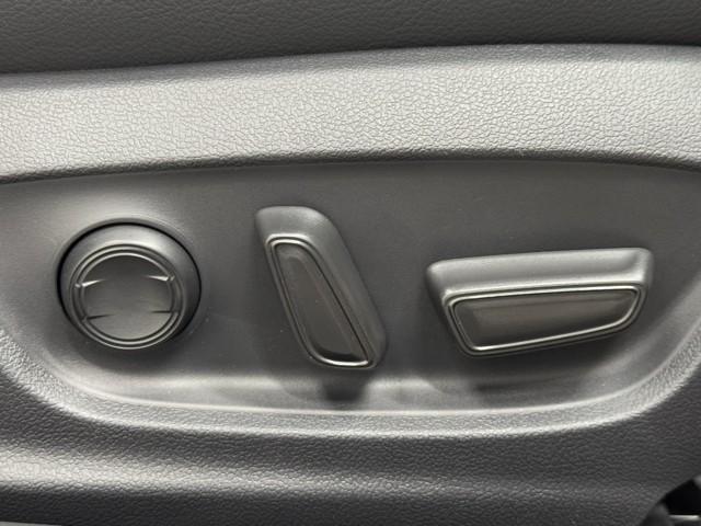 カムリ WS 衝突被害軽減ブレーキ ETC2.0 メモリ-ナビ ドライブレコーダー Bモニタ BT接続 オートLED AC100V 盗難防止システム パワステ アイドリングストップ クルーズコントロール LED(18枚目)