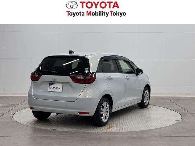 フィット ベーシック　衝突被害軽減ブレーキ　車検整備付　メモリナビ　衝突軽減　ＡＵＸ　１オーナー車　クリアランスソナー　ＶＳＡ　ＥＴＣ車載器　イモビライザー　キーレス　クルーズコントロール　ＢＴ接続　Ｂモニター　ナビ（5枚目）