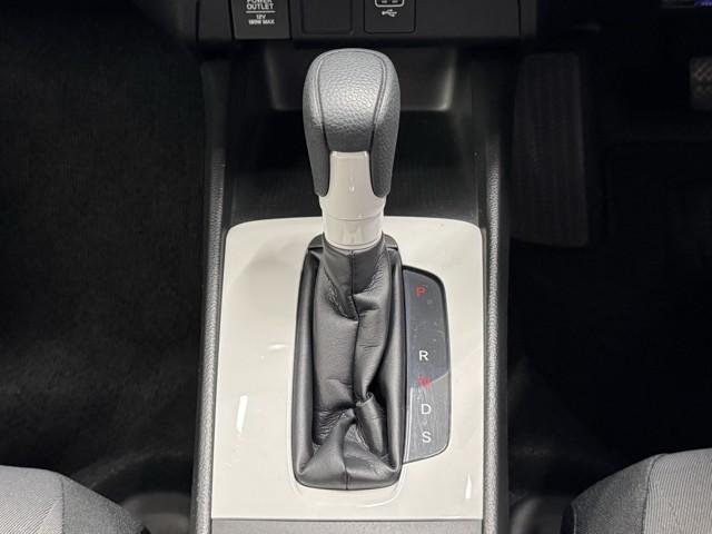 フィット ベーシック　衝突被害軽減ブレーキ　車検整備付　メモリナビ　衝突軽減　ＡＵＸ　１オーナー車　クリアランスソナー　ＶＳＡ　ＥＴＣ車載器　イモビライザー　キーレス　クルーズコントロール　ＢＴ接続　Ｂモニター　ナビ（15枚目）