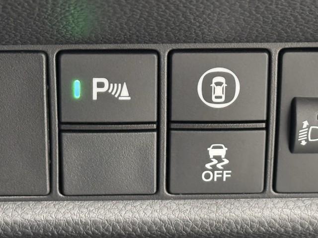 フィット ベーシック　衝突被害軽減ブレーキ　車検整備付　メモリナビ　衝突軽減　ＡＵＸ　１オーナー車　クリアランスソナー　ＶＳＡ　ＥＴＣ車載器　イモビライザー　キーレス　クルーズコントロール　ＢＴ接続　Ｂモニター　ナビ（16枚目）