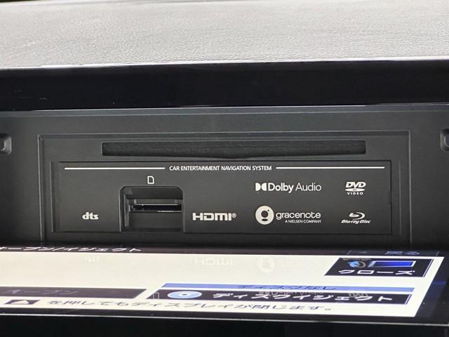 エルグランド ２５０ハイウェイスタープレミアムアーバンクロム　衝突被害軽減ブレーキ　後席モニター　全周囲カメラ　２．０ＥＴＣ　黒革シート　メモリーナビ　バックモニター　３列シート　ＬＥＤライト　インテリジェントキー　クリアランスソナー　両側パワースライドドア（12枚目）