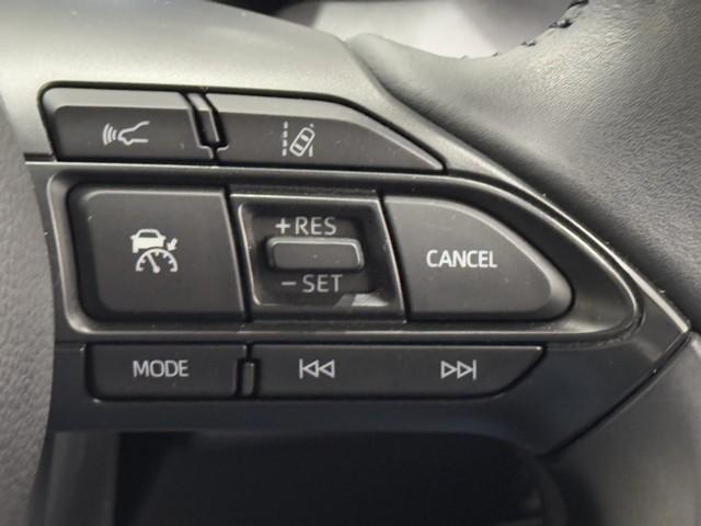 ヤリス ハイブリッドＺ　衝突被害軽減ブレーキ　車検整備付　全周囲カメラ　１００Ｖ　パーキングセンサー　整備記録簿　電格ミラー　ＢＴ接続　車線逸脱警報装置　地デジ　シートヒータ　Ｂカメラ　アイドリングストップ車　ＬＥＤランプ（13枚目）