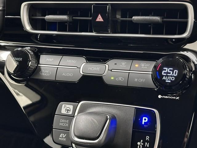 アクア Ｇ　衝突被害軽減ブレーキ　アイドルストップ　ワンオーナ　ＬＫＡ　オートＬＥＤ　ＶＳＣ　前席シートヒーター　ＢＴオーディオ　前後センサー　メモリナビ　バックモニター　クルーズコントロール　スマートキー（12枚目）