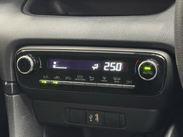 ヤリス Ｇ　衝突被害軽減ブレーキ　車検整備付　前後ドライブレコーダー　ＥＴＣ車載器　ＢＬＵＥＴＯＯＴＨ　ミュージックプレイヤー接続可　ナビゲーション　バックモニター　クリアナンスソナー　ＬＥＤヘッドライト（12枚目）