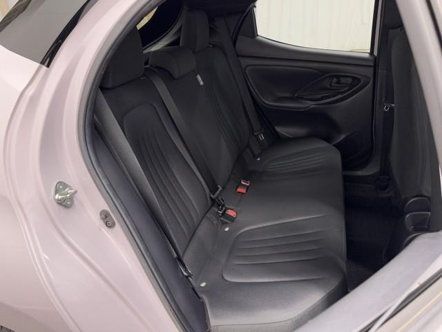 ヤリス Ｇ　衝突被害軽減ブレーキ　車検整備付　前後ドライブレコーダー　ＥＴＣ車載器　ＢＬＵＥＴＯＯＴＨ　ミュージックプレイヤー接続可　ナビゲーション　バックモニター　クリアナンスソナー　ＬＥＤヘッドライト（18枚目）