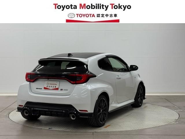 GRヤリス RZ ハイパフォーマンス 衝突被害軽減ブレーキ 6速マニュアルシフト 前後ドライブレコーダー ETC2.0 Bluetoothオーディオ ミュージックプレイヤー接続可 AWD クルーズコントロール 寒冷地仕様車 LED 地デジ(5枚目)