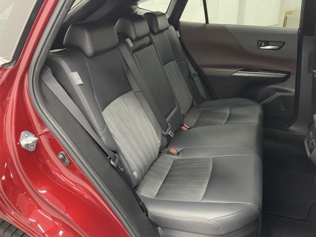 ハリアーハイブリッド Ｚ　衝突被害軽減ブレーキ　パワーバックドア　全周囲カメラ　ドライブレコーダー　レンタカー使用歴　Ｂｌｕｅｔｏｏｔｈオーディオ　ＥＴＣ２．０　レーンキープアシスト　アイドリングストップ　ナビ　スマートキー（18枚目）