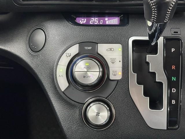 シエンタ ハイブリッド　ファンベースＧ　衝突被害軽減ブレーキ　車検整備付　２．０ＥＴＣ　ドライブレコーダー　両側パワースライドドア　メモリーナビ　バックモニタ－　Ｂｌｕｅｔｏｏｔｈオーディオ　メディアプレイヤー接続　ＬＥＤライト　ＡＢＳ（13枚目）