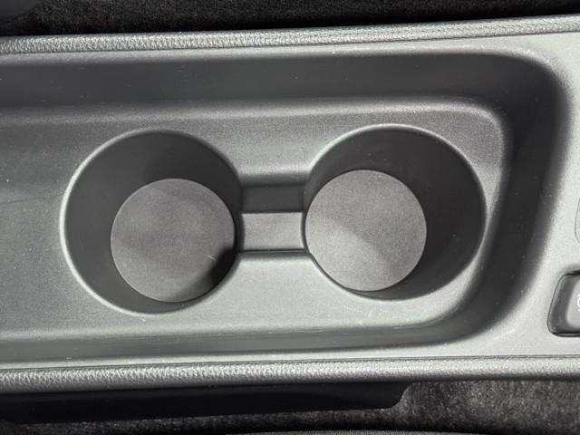 ヤリスクロス G ETC装備 リヤカメラ 点検記録簿 スマートエントリー イモビライザー オートエアコン アルミホイール キーレス パワーウィンドウ クルコン ABS ドライブレコーダー エアバッグ パワーステアリング(12枚目)