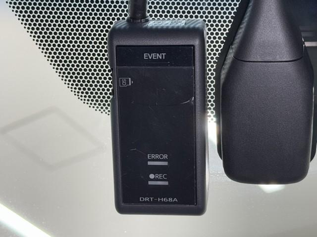 ヴェルファイアハイブリッド ＺＲ　衝突被害軽減ブレーキ　後席モニター　パワーバックドア　両側パワースライドドア　ＥＴＣ２．０　メモリーナビ　ＡＷＤ　ドライブレコーダー　ＢＬＵＥＴＯＯＴＨ　三列シート　１００Ｖ充電　アイドリングストップ（11枚目）