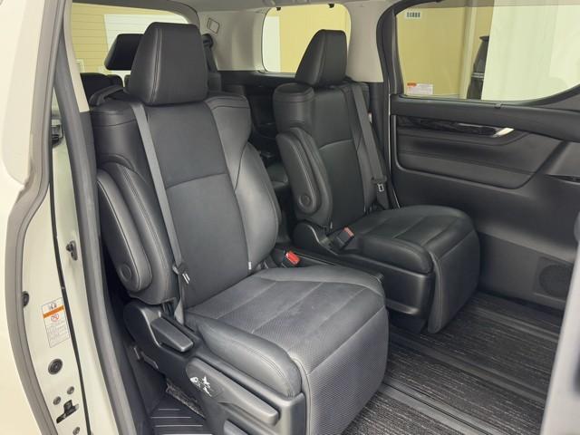 ヴェルファイアハイブリッド ＺＲ　衝突被害軽減ブレーキ　後席モニター　パワーバックドア　両側パワースライドドア　ＥＴＣ２．０　メモリーナビ　ＡＷＤ　ドライブレコーダー　ＢＬＵＥＴＯＯＴＨ　三列シート　１００Ｖ充電　アイドリングストップ（22枚目）