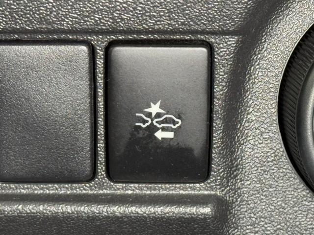 ハイエースバン ロングDX 助手席エアバッグ ブレーキサポート リアカメラ フルセグテレビ DVD PW 運転席エアバッグ ナビテレビ 横滑り防止 整備点検記録簿 イモビ付 パワーステアリング エアコン ABS キーレス(17枚目)