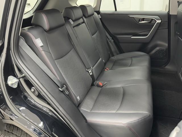 RAV4 アドベンチャー オフロードパッケージII 横滑り防止装置 地デジ 衝突被害軽減ブレーキ TV バックモニター ドライブレコーダー ワンオーナー アルミホイール オートクルーズコントロール LEDヘッドランプ フルタイム4WD 記録簿 キーレス(19枚目)