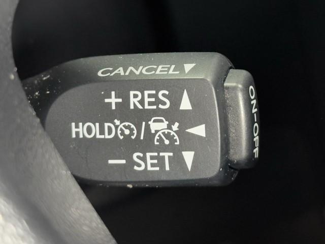 アルファード ２．５Ｓ　Ｃパッケージ　衝突被害軽減ブレーキ　パワーバックドア　両側パワースライドドア　Ｂｌｕｅｔｏｏｔｈオーディオ　メディアプレイヤー接続　３列　ＡＣ１００Ｖ電源　ＥＴＣ車載器　ＬＥＤヘッドライト　スマートキー　ＡＢＳ（12枚目）