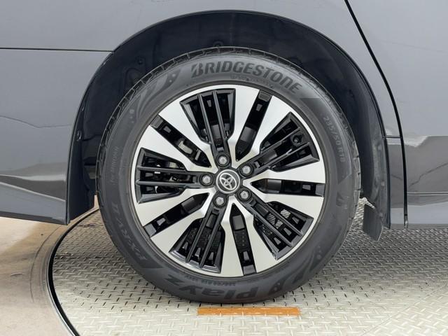 アルファード ２．５Ｓ　Ｃパッケージ　衝突被害軽減ブレーキ　パワーバックドア　両側パワースライドドア　Ｂｌｕｅｔｏｏｔｈオーディオ　メディアプレイヤー接続　３列　ＡＣ１００Ｖ電源　ＥＴＣ車載器　ＬＥＤヘッドライト　スマートキー　ＡＢＳ（21枚目）