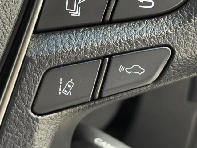 アルファード ２．５Ｓ　タイプゴールド　衝突被害軽減ブレーキ　車検整備付　３列シート　パワーバックドア　両側パワースライドドア　Ｂｌｕｅｔｏｏｔｈオーディオ　ＡＣ１００Ｖ電源　メディアプレイヤー接続　ＬＥＤランプ　前後ドライブレコーダー（13枚目）