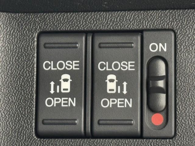 ステップワゴンスパーダ スパーダ・クールスピリット　両電動スライドドア　追突軽減ブレーキ　スマキー　Ｂカメ　ミュージックプレイヤー接続可　Ｗエアコン　フルセグテレビ　盗難防止システム　サイドエアバック　アルミ　ナビＴＶ　アクティブクルーズコントロール（13枚目）